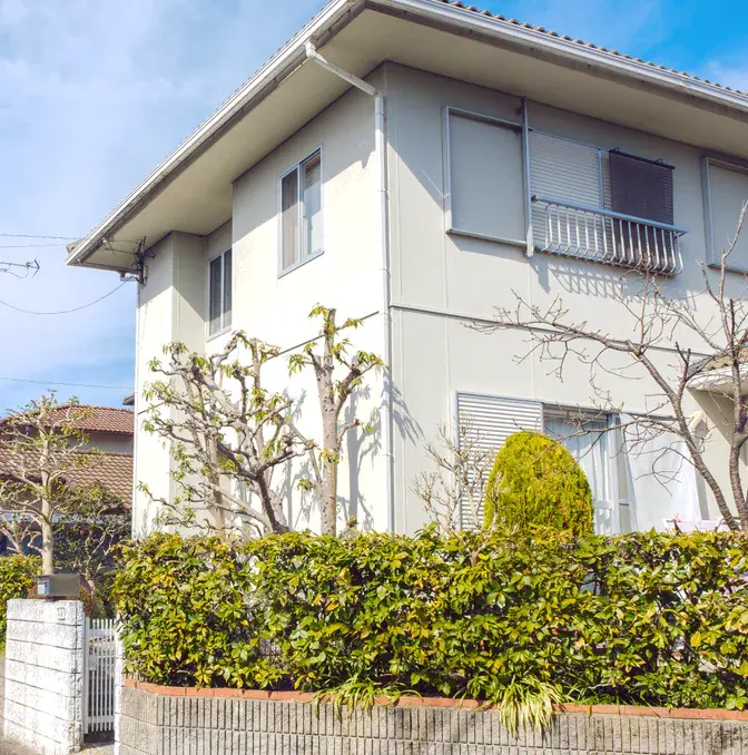 再生を検討する住宅の外観
